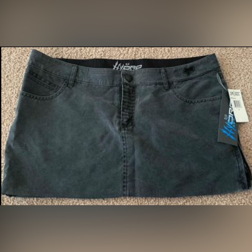 Fox Hydro Series Women's -Ariel Board Skirt - Size 7- Black